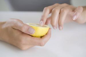 Укрепление ногтей в домашних условиях